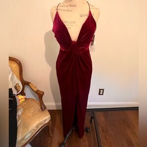 NWT Aidan Mattox Burgundy Velvet V-Neck Dress